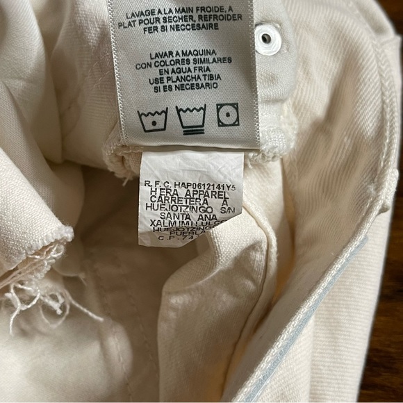 Redone Originals 90s Low Slung Short in Vintage White - Picture 9 of 11